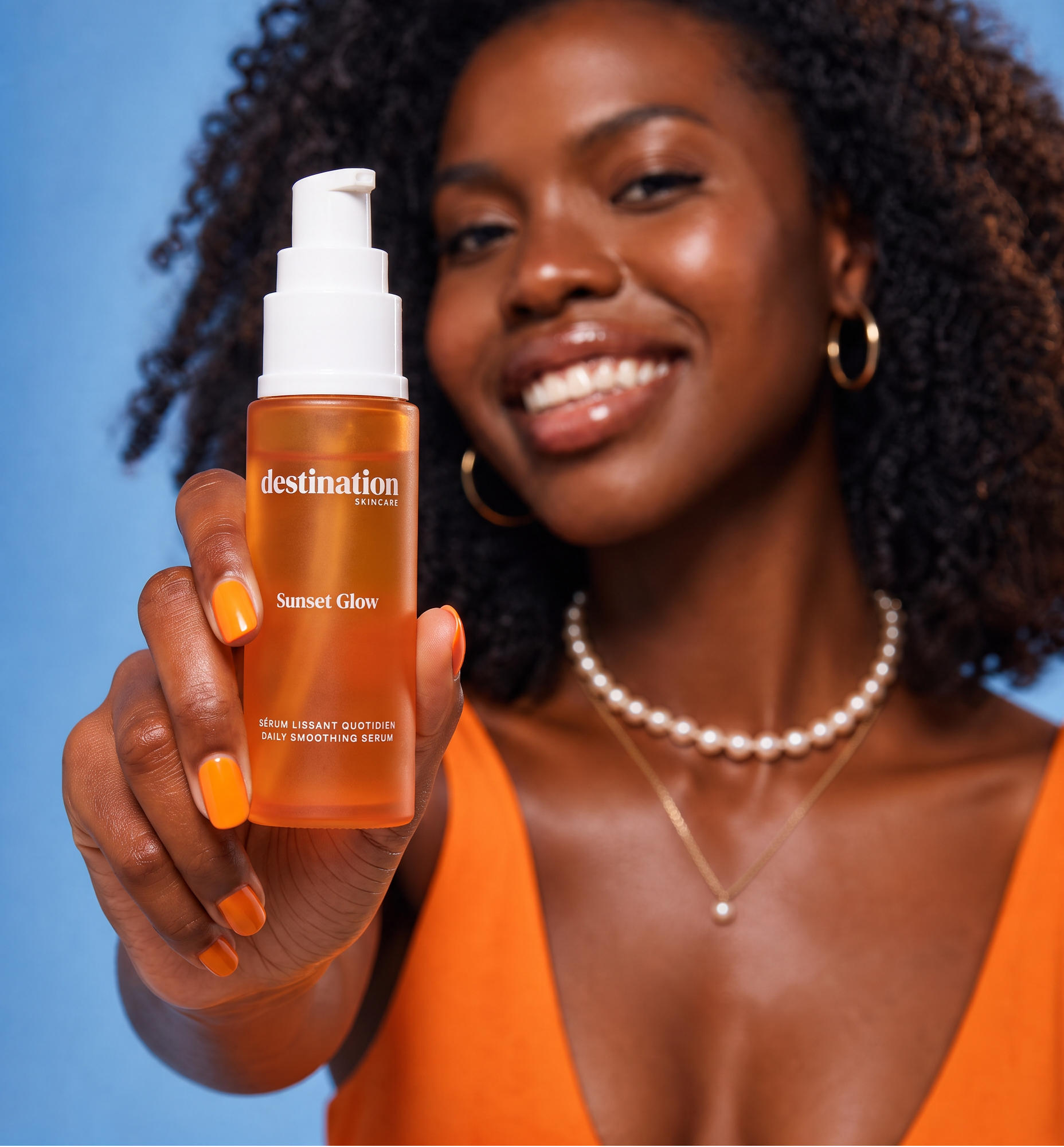 Generated_with_Kive.ai_-_Dans_cette_image_Skincare_serum_bottle___remplace_le_produit_que_la_femme_tient_par_ce_produit_Orange_serum_bottle.png